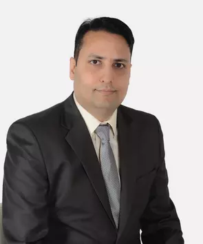 Nand Kishor Nautiyal, Surrey, Real Estate Agent